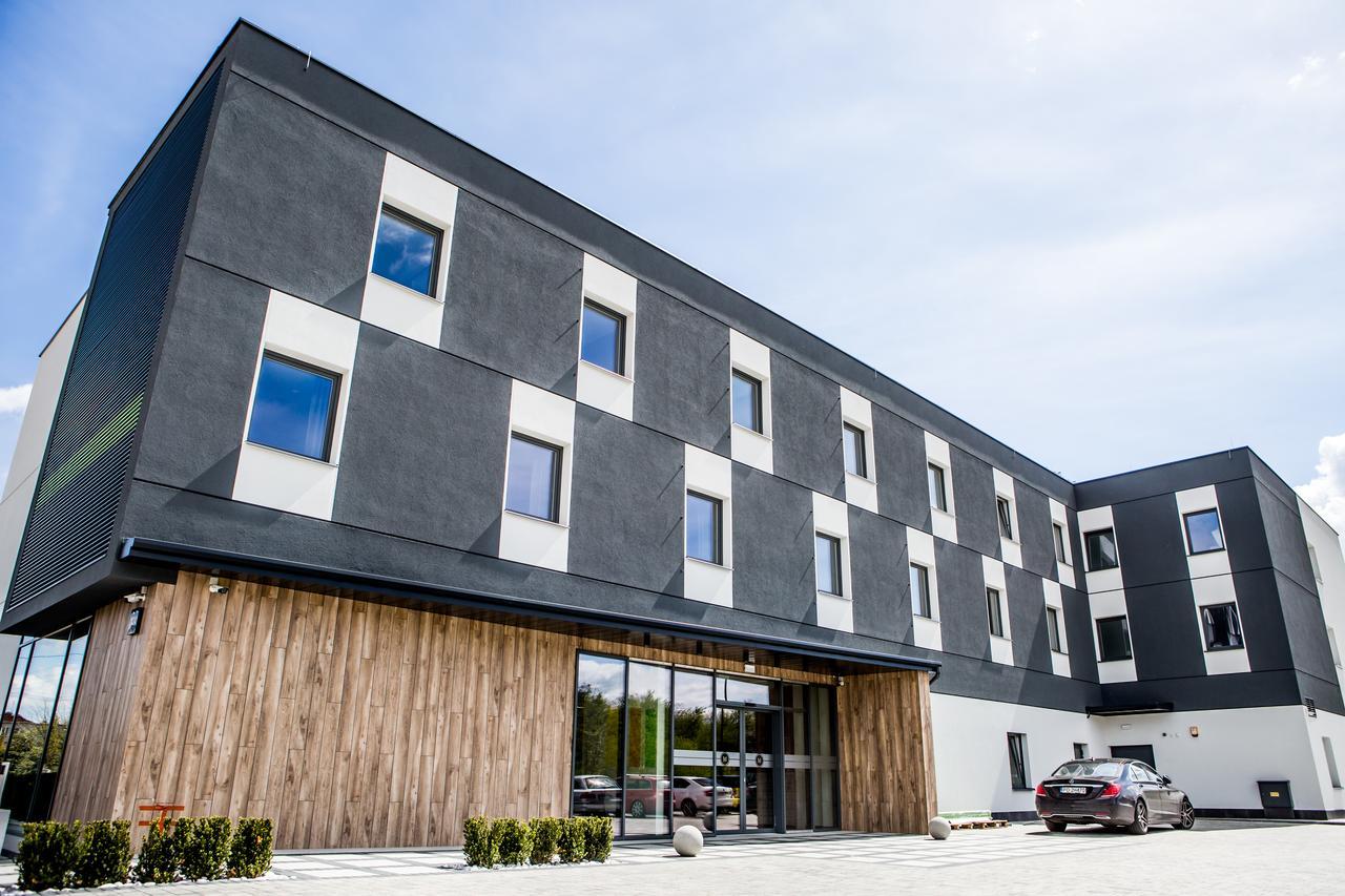 Hotel Mazurek Kolo  Exterior photo